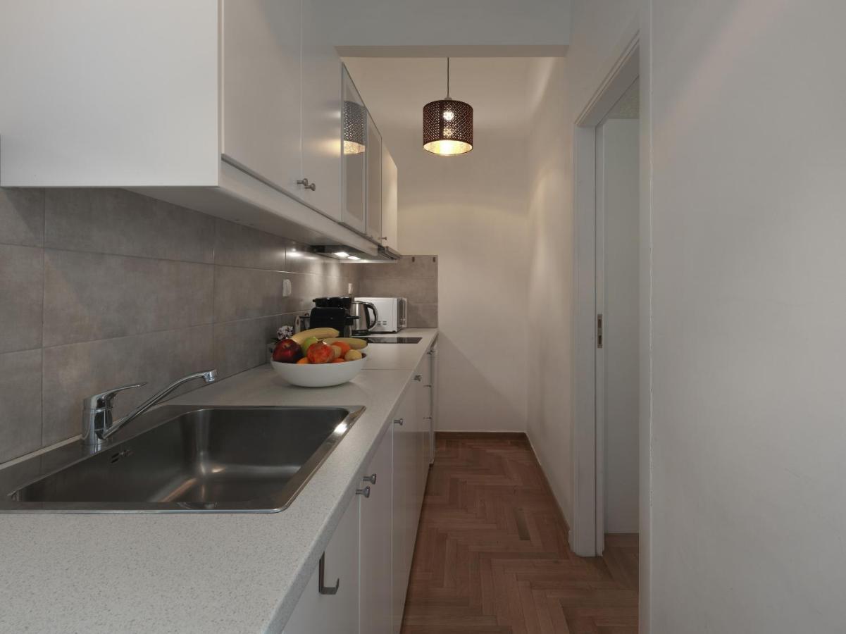 Beautiful Athenian Apartment Next To The Center Eksteriør billede